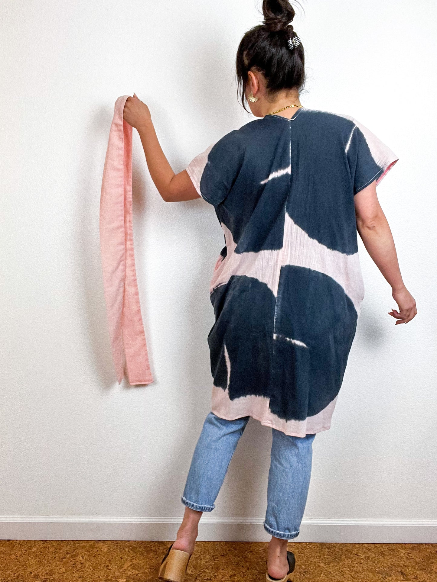 Single Gauze Mini Caftan Dress Blush Graphite Brushstrokes