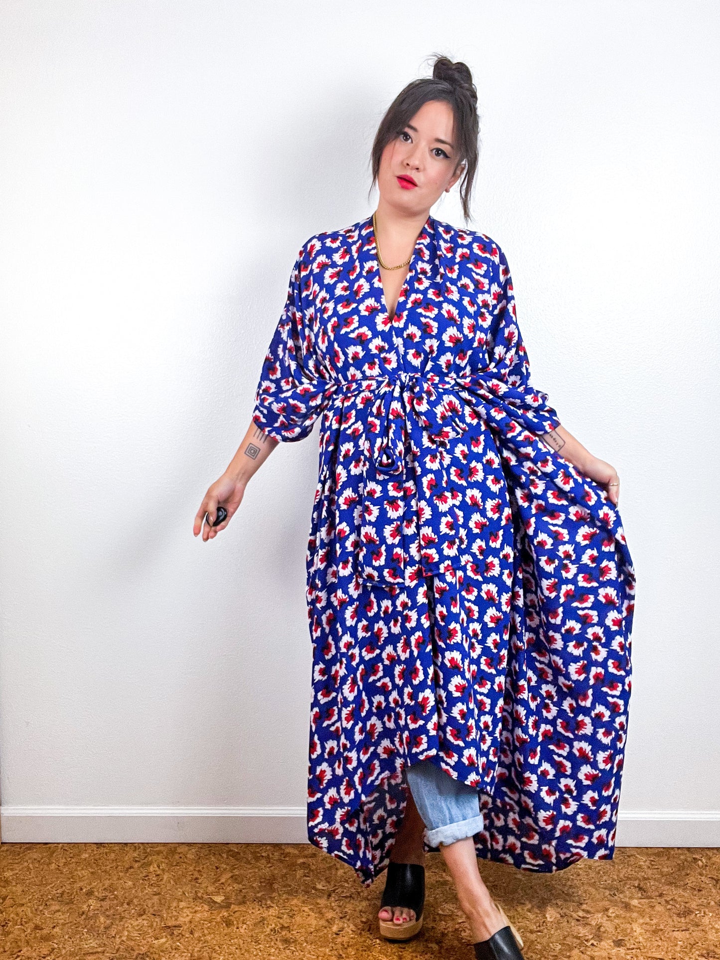 Print High Low Kimono Blue Red Burst Georgette