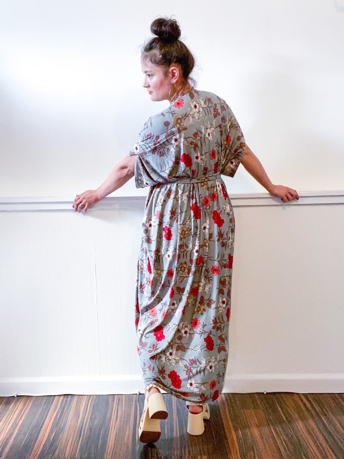 Print High Low Kimono Grey Floral Slinky Knit