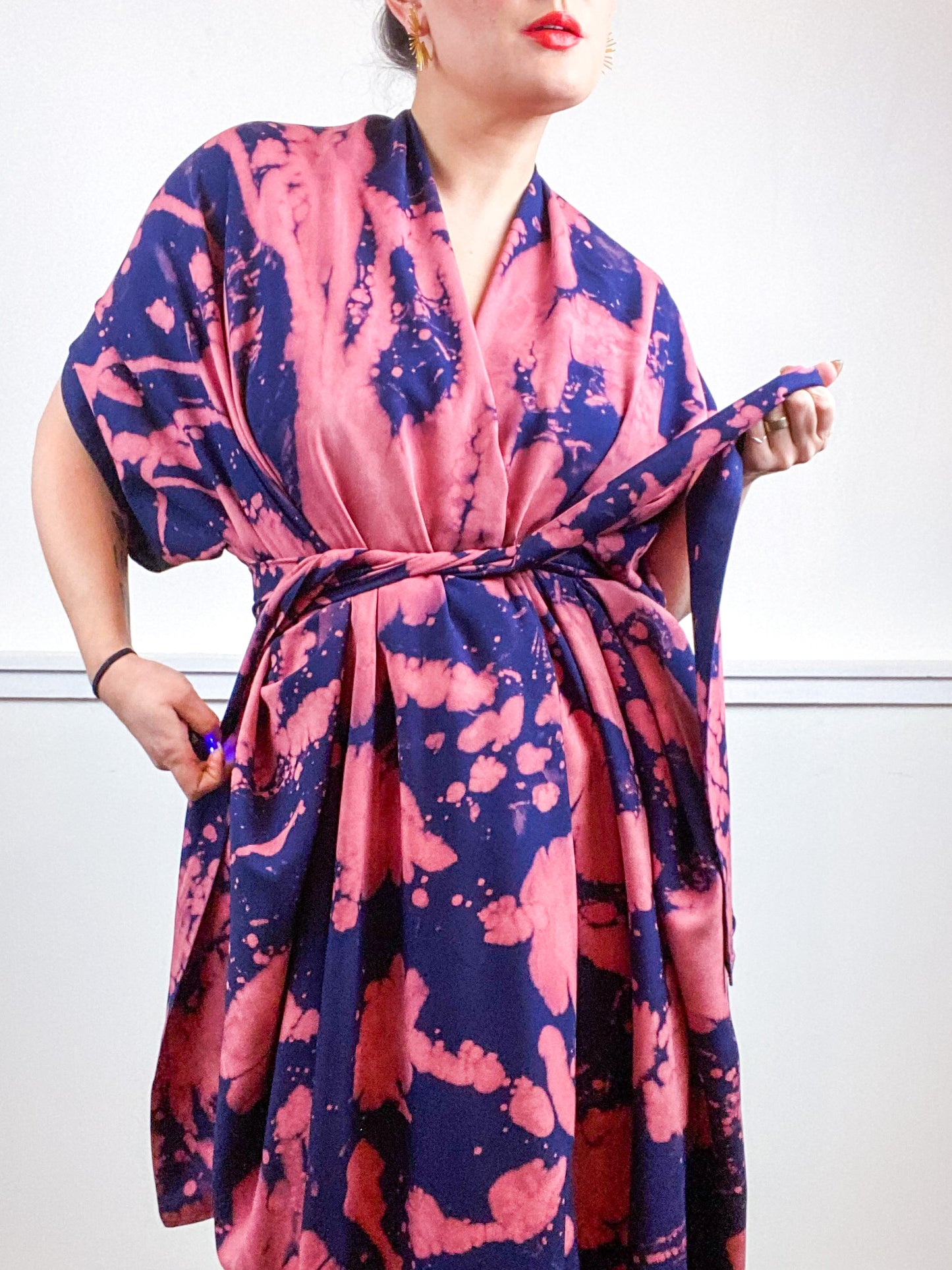 Hand-Dyed High Low Kimono Navy Peach Bleach