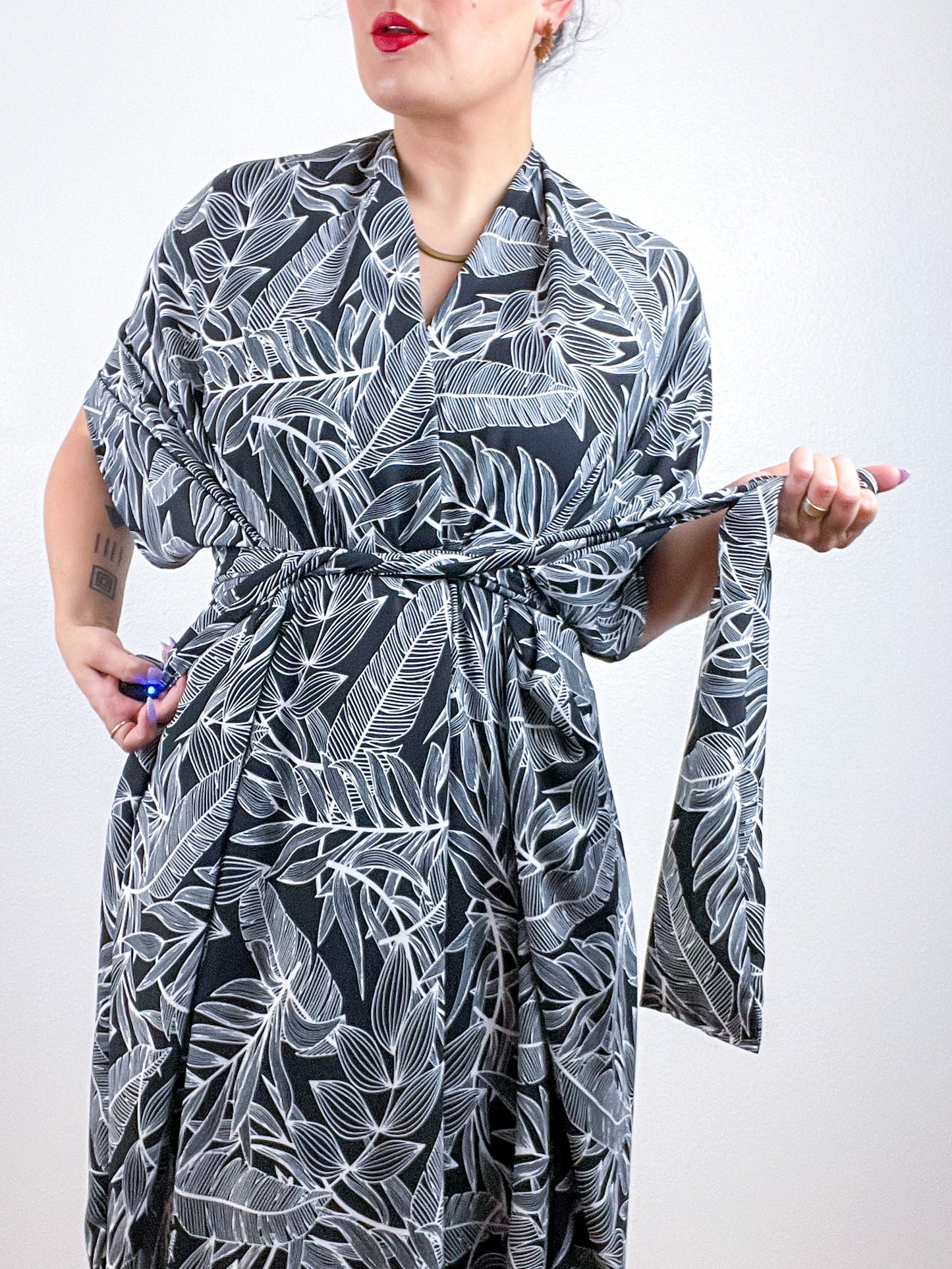 Print High Low Kimono Black Palms Crepe