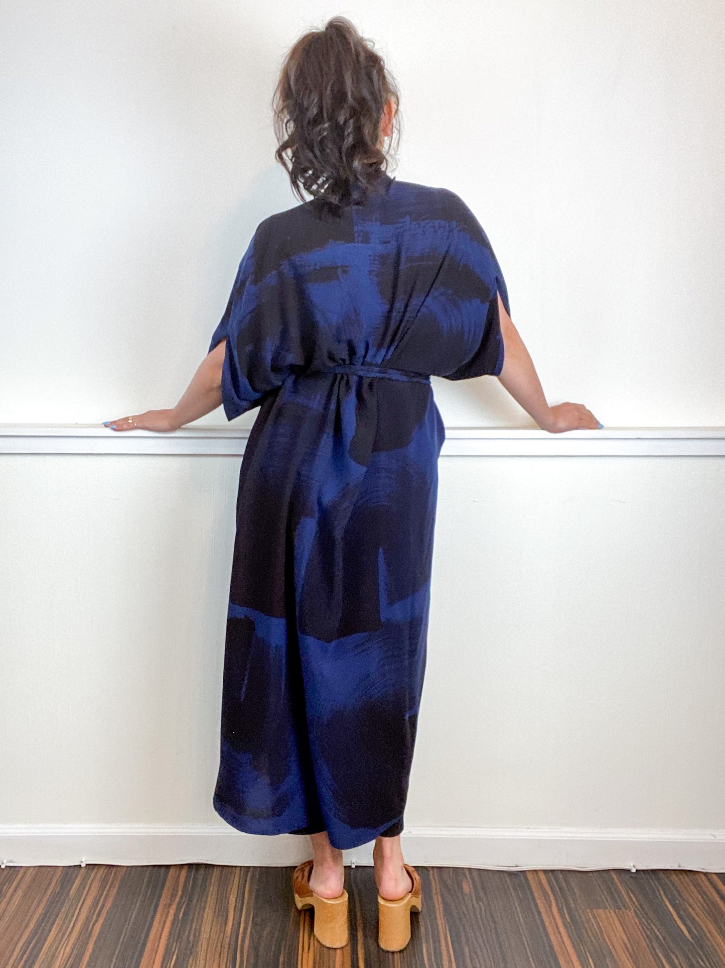 Hand-Dyed High Low Kimono Navy Black Brushstroke