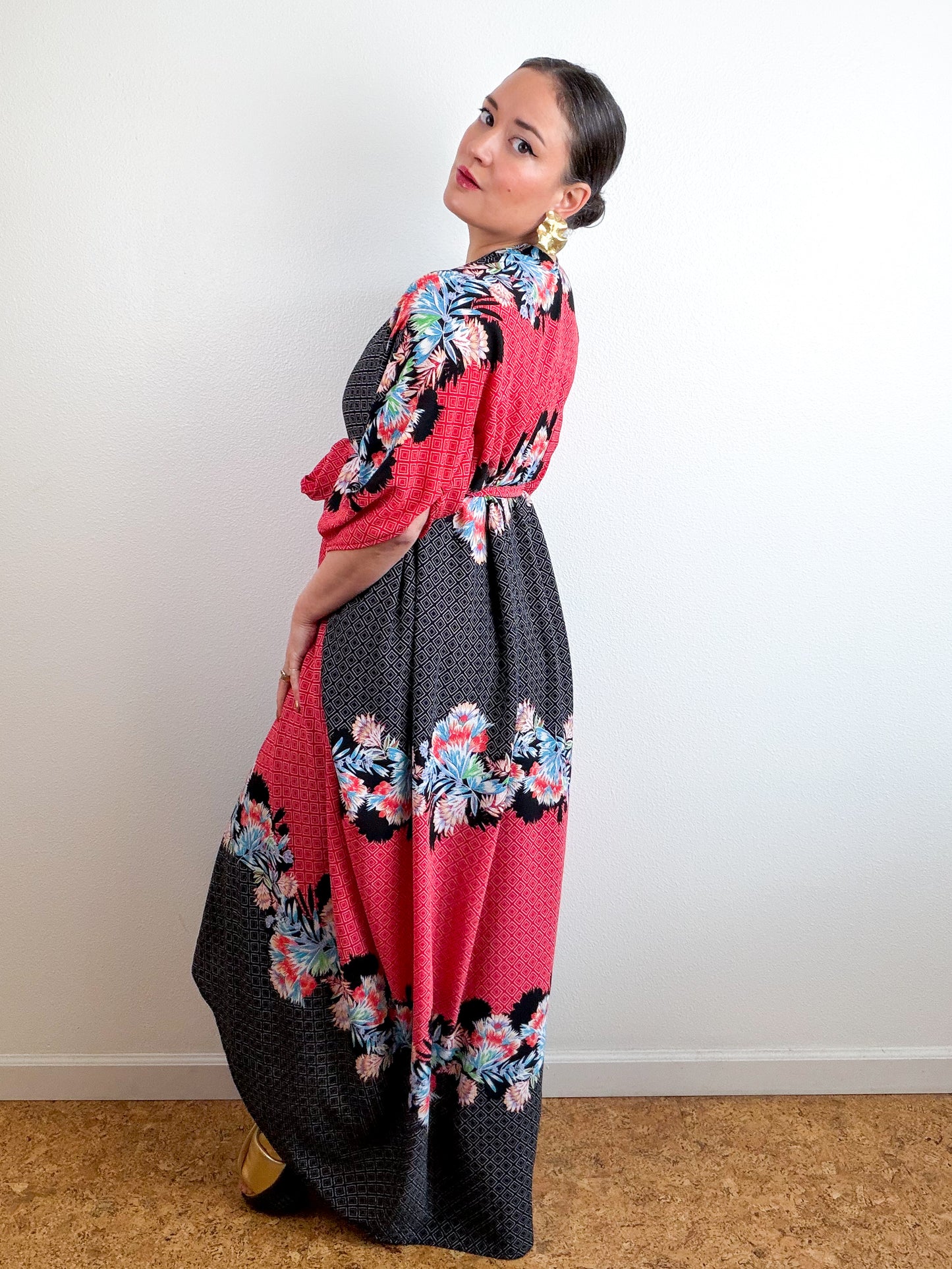 Print High Low Kimono Red Black Tropical Bubble Crepe