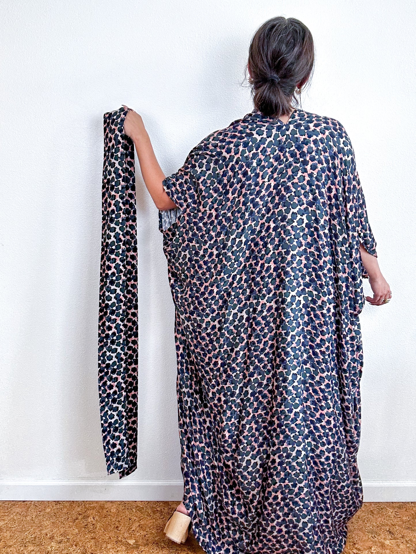 Print High Low Kimono Black Grey Peach Flowers Challis