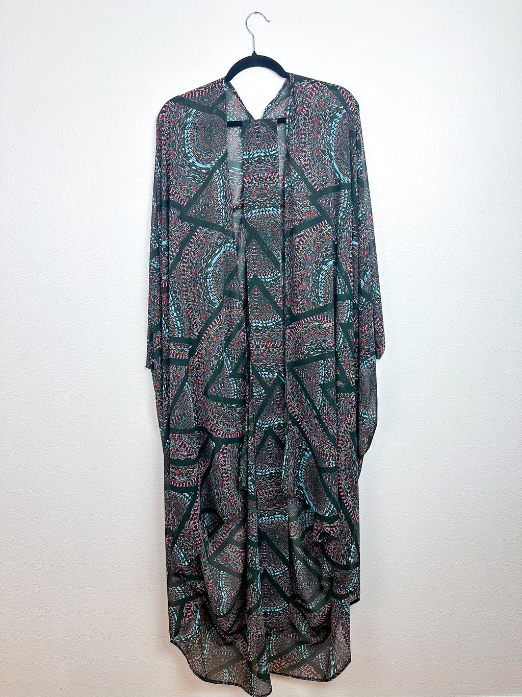 Print High Low Kimono Black Magenta Geo Chiffon