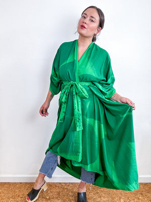 Hand-Dyed High Low Kimono Kelly Green Arc