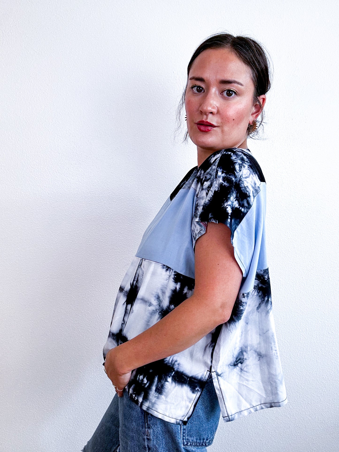 Scrappy Crop Blue Black Shibori Colorblock