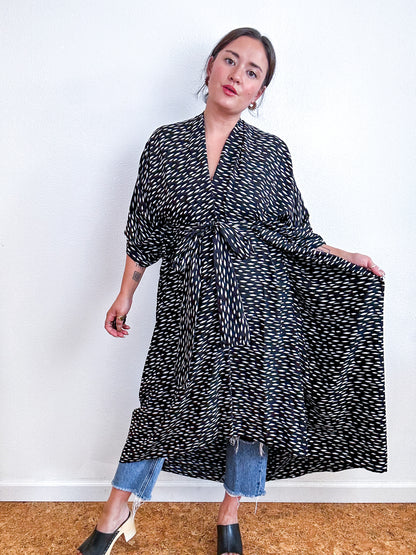 Print High Low Kimono Black White Dash Challis