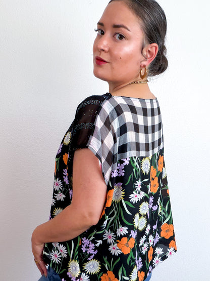 Scrappy Crop Black Floral Gingham