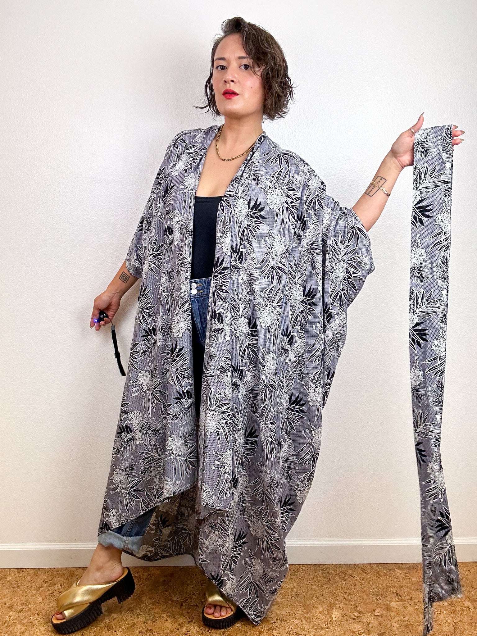 Print High Low Kimono Grey Jaguar Challis