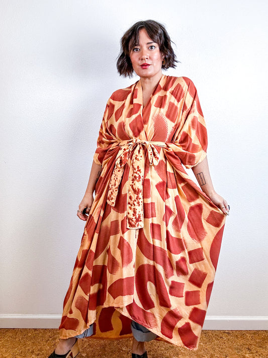 Hand-Dyed High Low Kimono Peach Terracotta Doodle