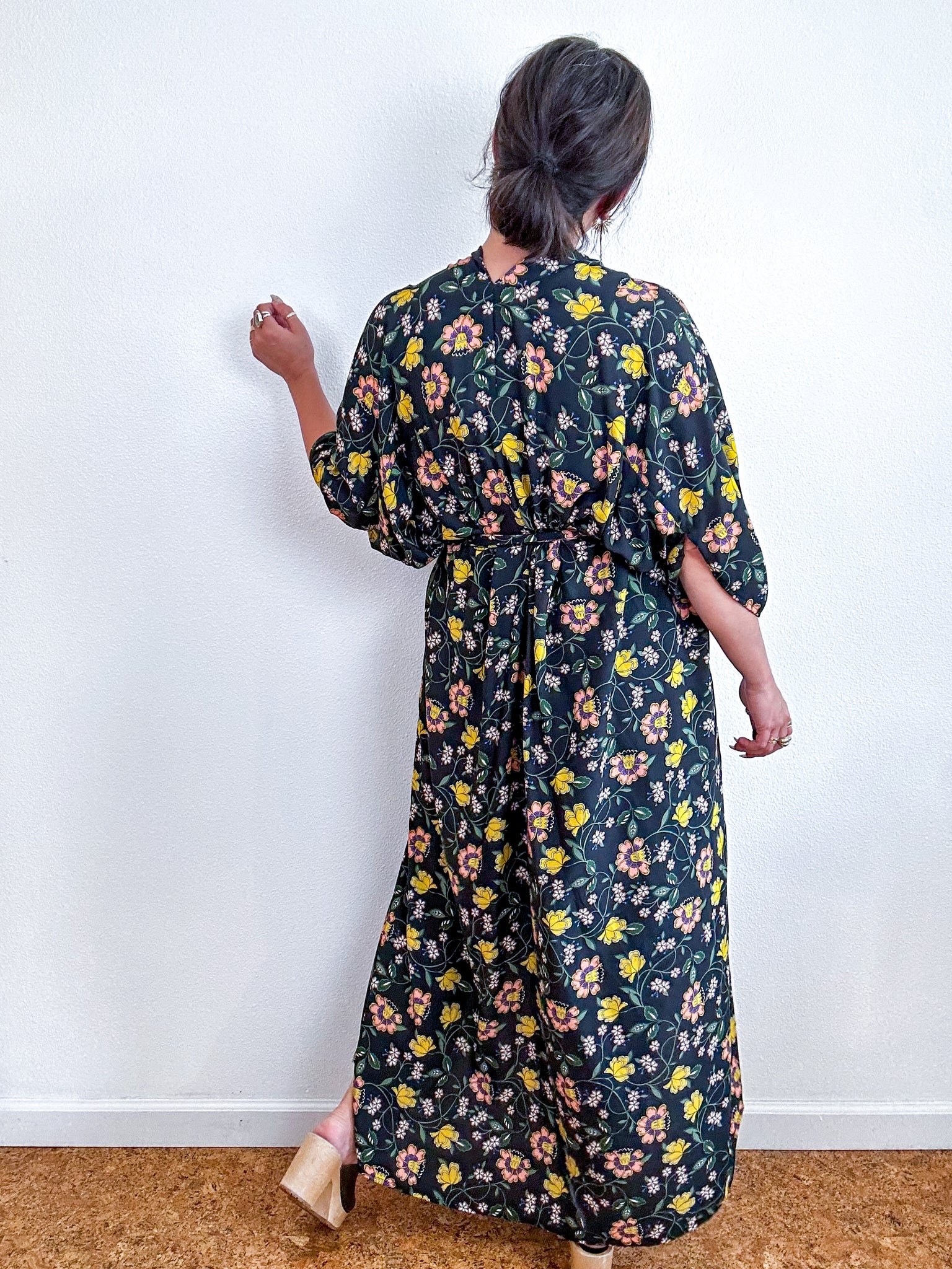 Print High Low Kimono Black Floral Vine Challis