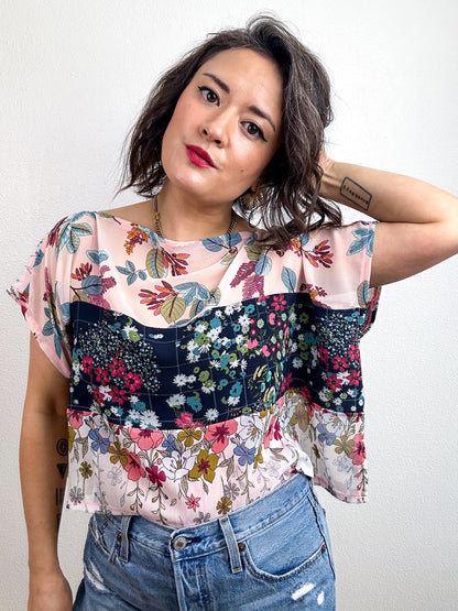 Scrappy Crop Blush Navy Mini Floral