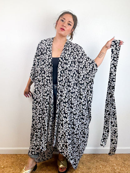 Print High Low Kimono Black White Daisy Challis