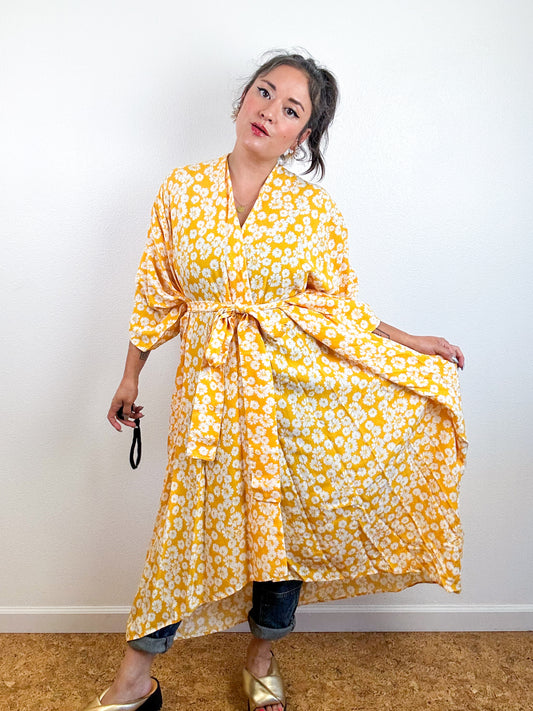 Print High Low Kimono Yellow Daisy Challis