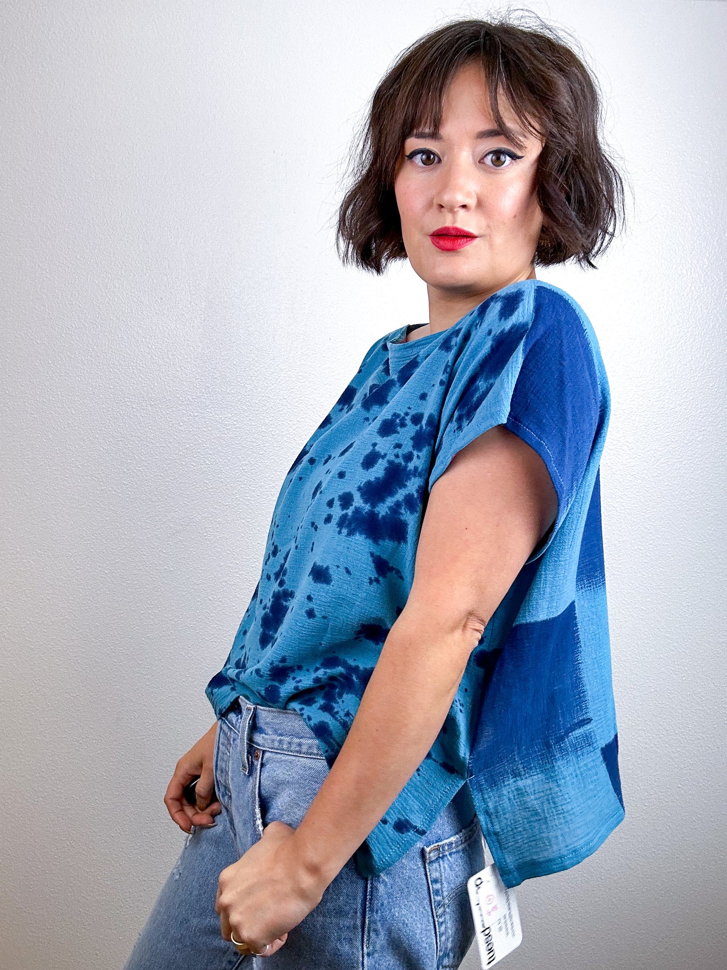 Hand-Dyed Flip Crop Teal Indigo