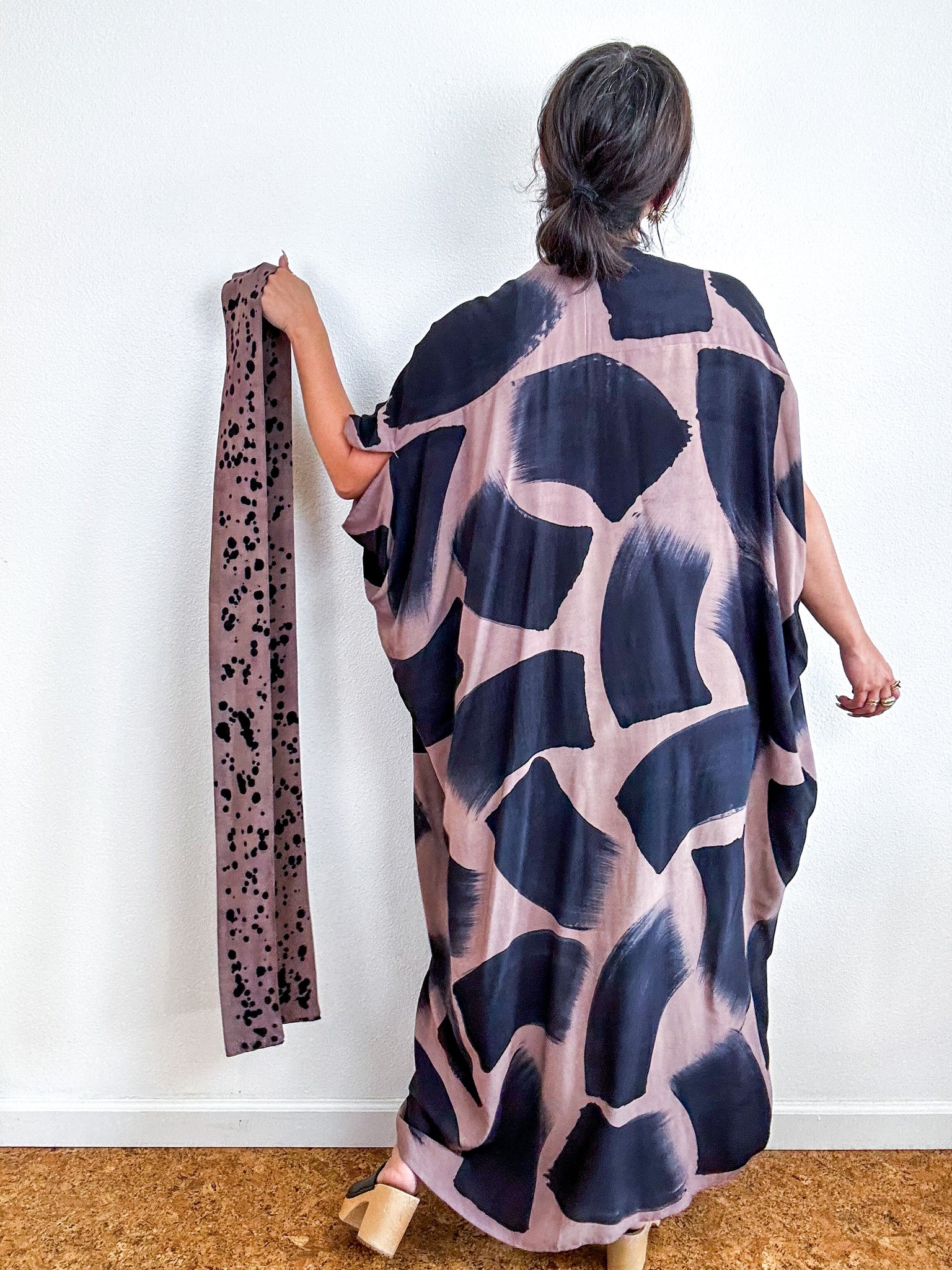 Hand-Dyed High Low Kimono Cocoa Black Brush