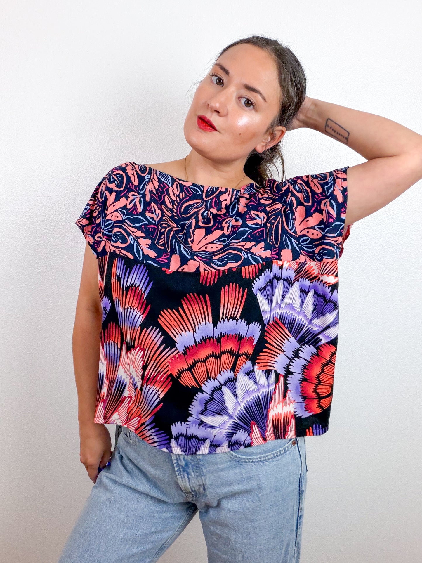 Scrappy Crop Coral Purple Black Mix
