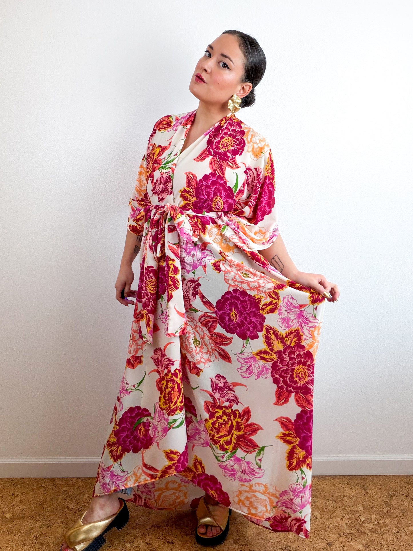 Print High Low Kimono Magenta Peony Bubble Crepe