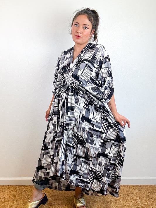 Print High Low Kimono Black Grey Grid Challis