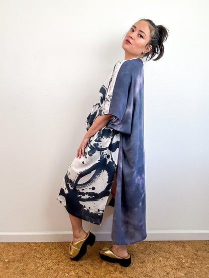 Hand-Dyed Bamboo Tie Caftan Black Sumi Lavender Mix