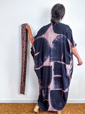 Hand-Dyed High Low Kimono Cocoa Black Arc