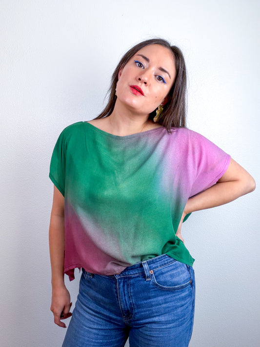 Hand-Dyed Bamboo Flip Crop Green Peony Maroon Gradient