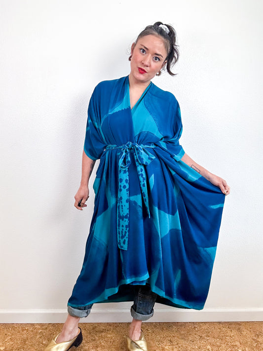 Hand-Dyed High Low Kimono Turquoise Indigo Arc