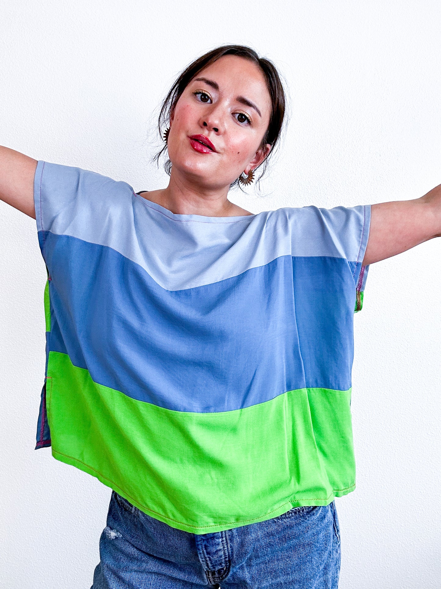 Scrappy Crop Blue Lime Colorblock