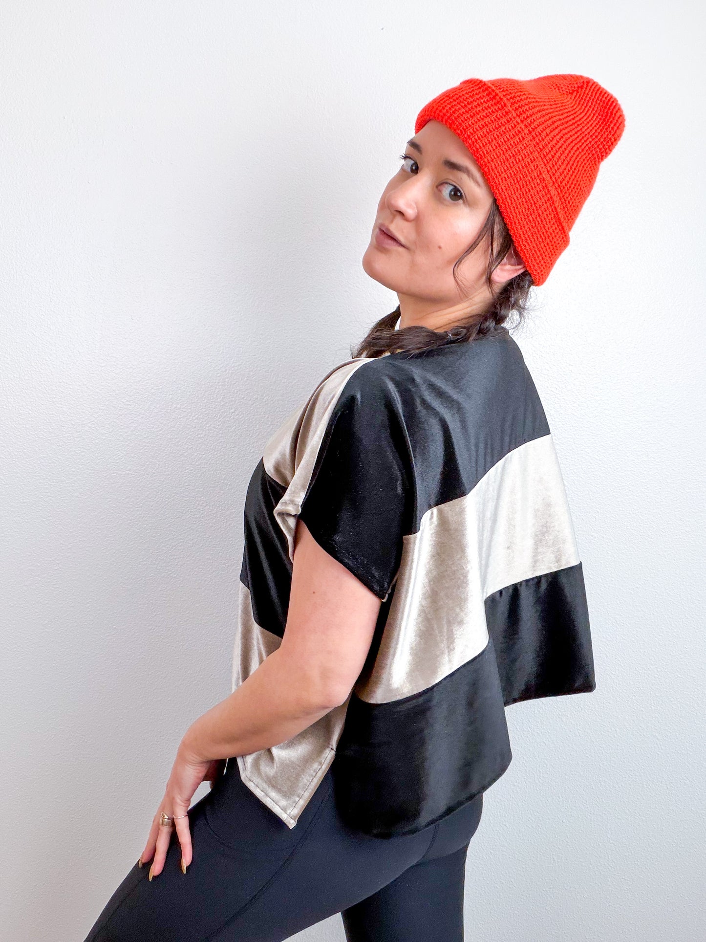 Velvet Flip Crop Black Silver