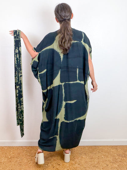 Hand-Dyed High Low Kimono Sage Black Arc
