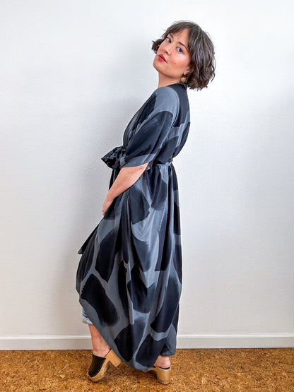 Hand-Dyed High Low Kimono Charcoal Black Brush