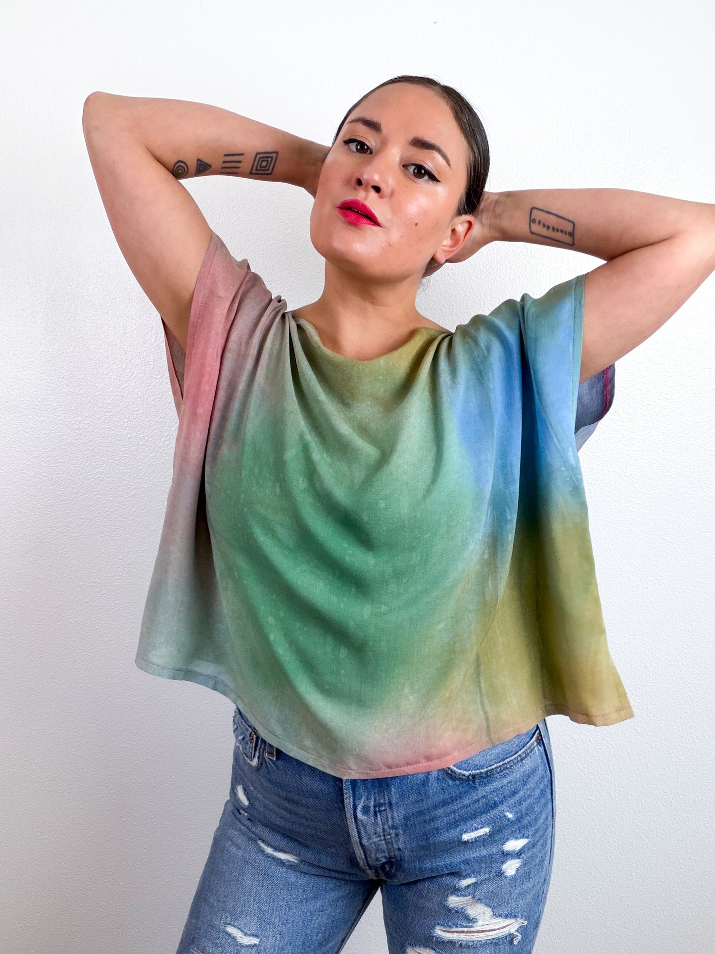 Hand-Dyed Bamboo Flip Crop Blue Green Bronze Coral Aura