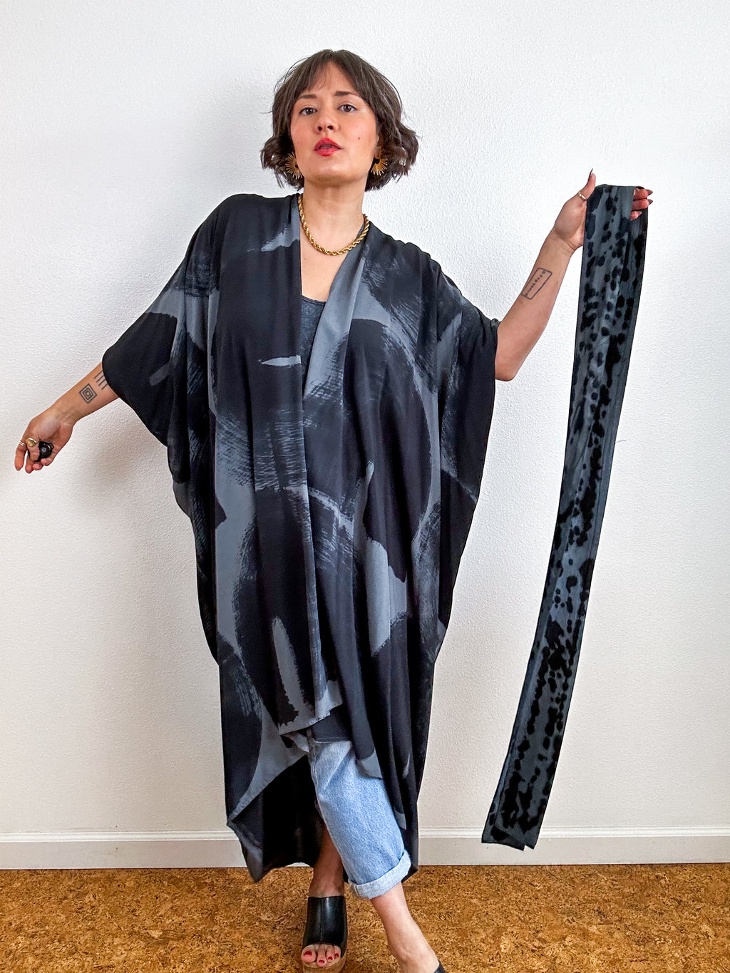 Hand-Dyed High Low Kimono Charcoal Black Arc