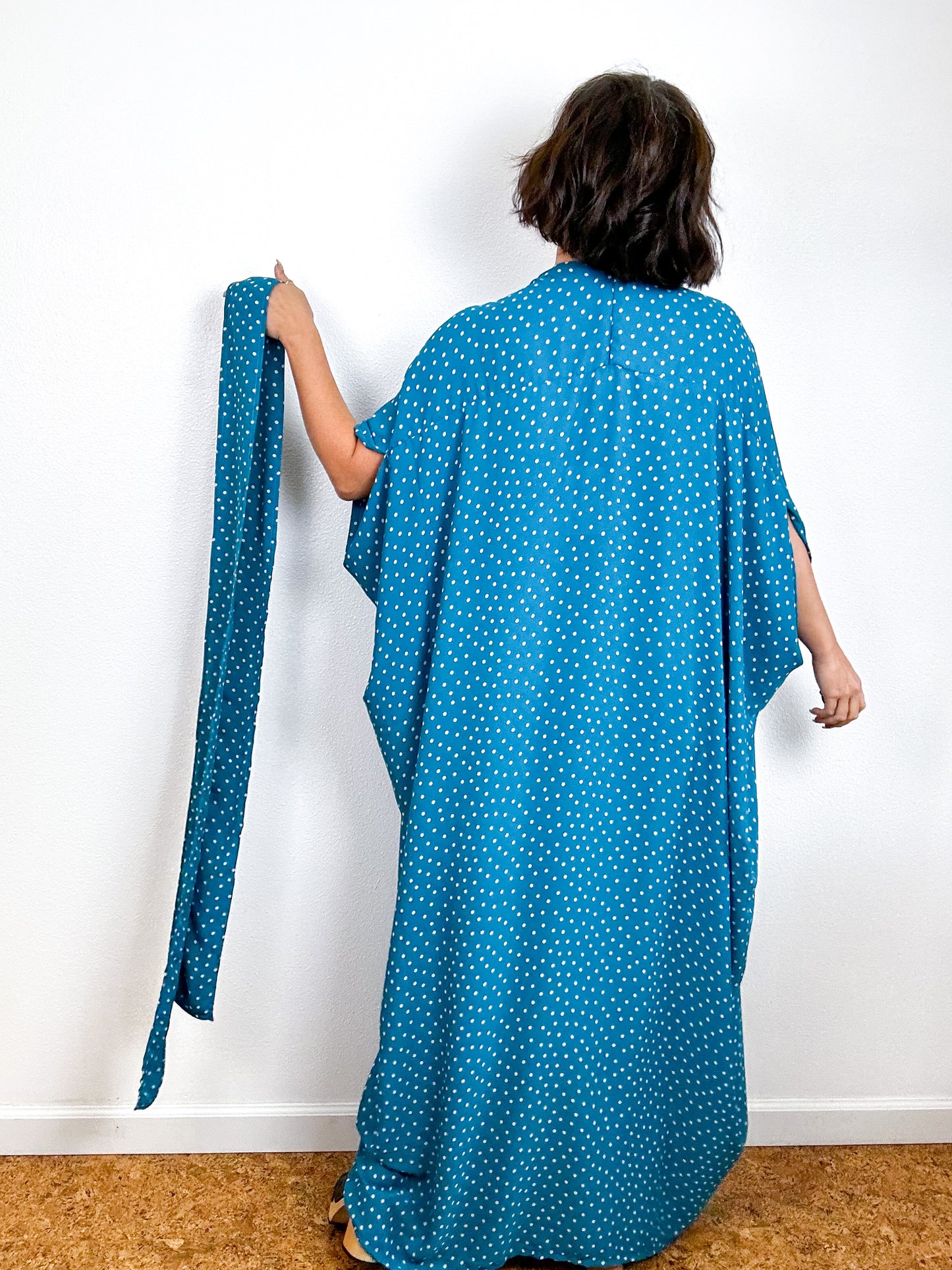 Print High Low Kimono Turquoise Dots Georgette