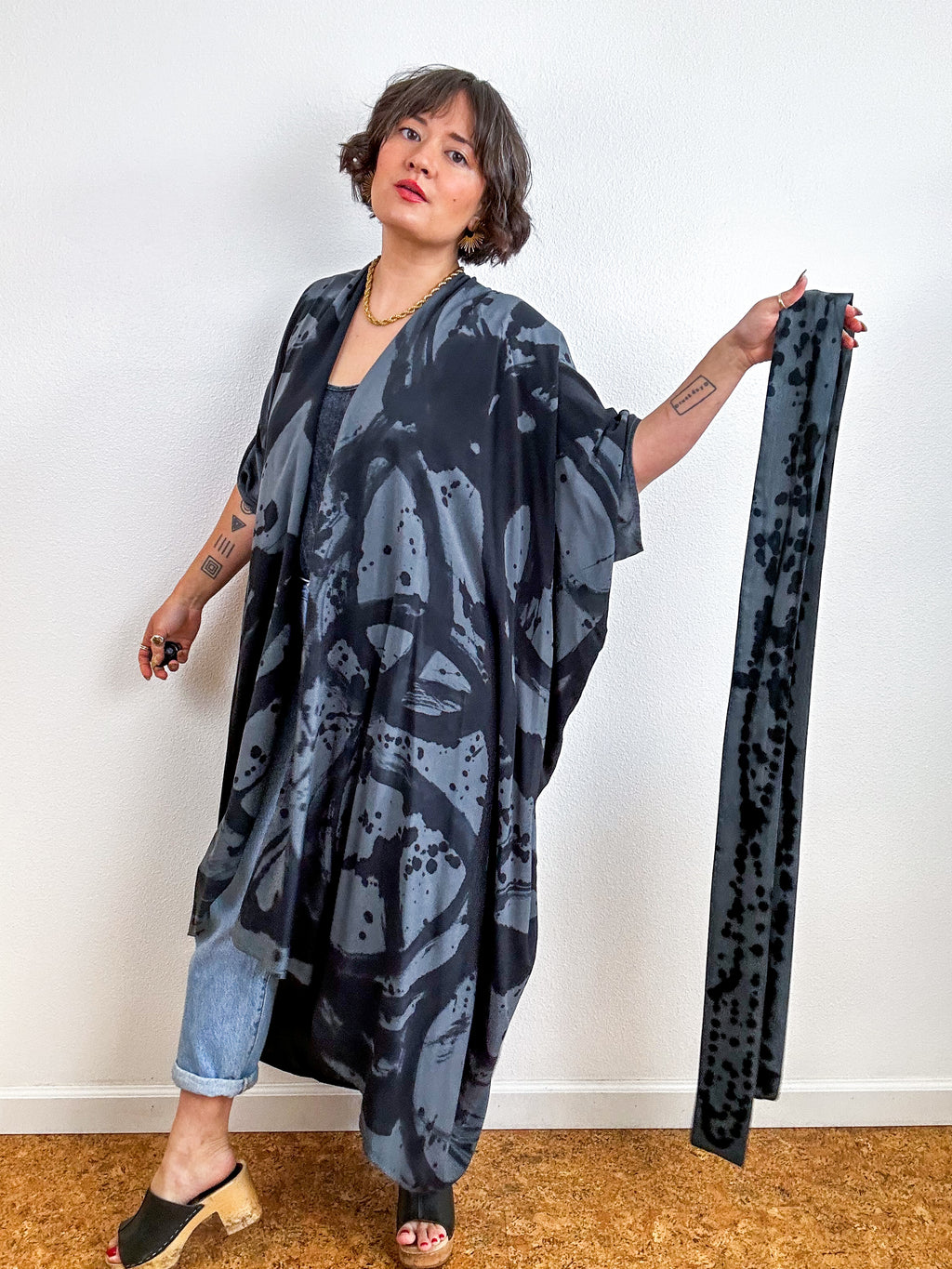 Hand-Dyed High Low Kimono Charcoal Black Sumi