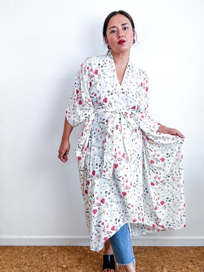 Print High Low Kimono White Wildflowers Challis