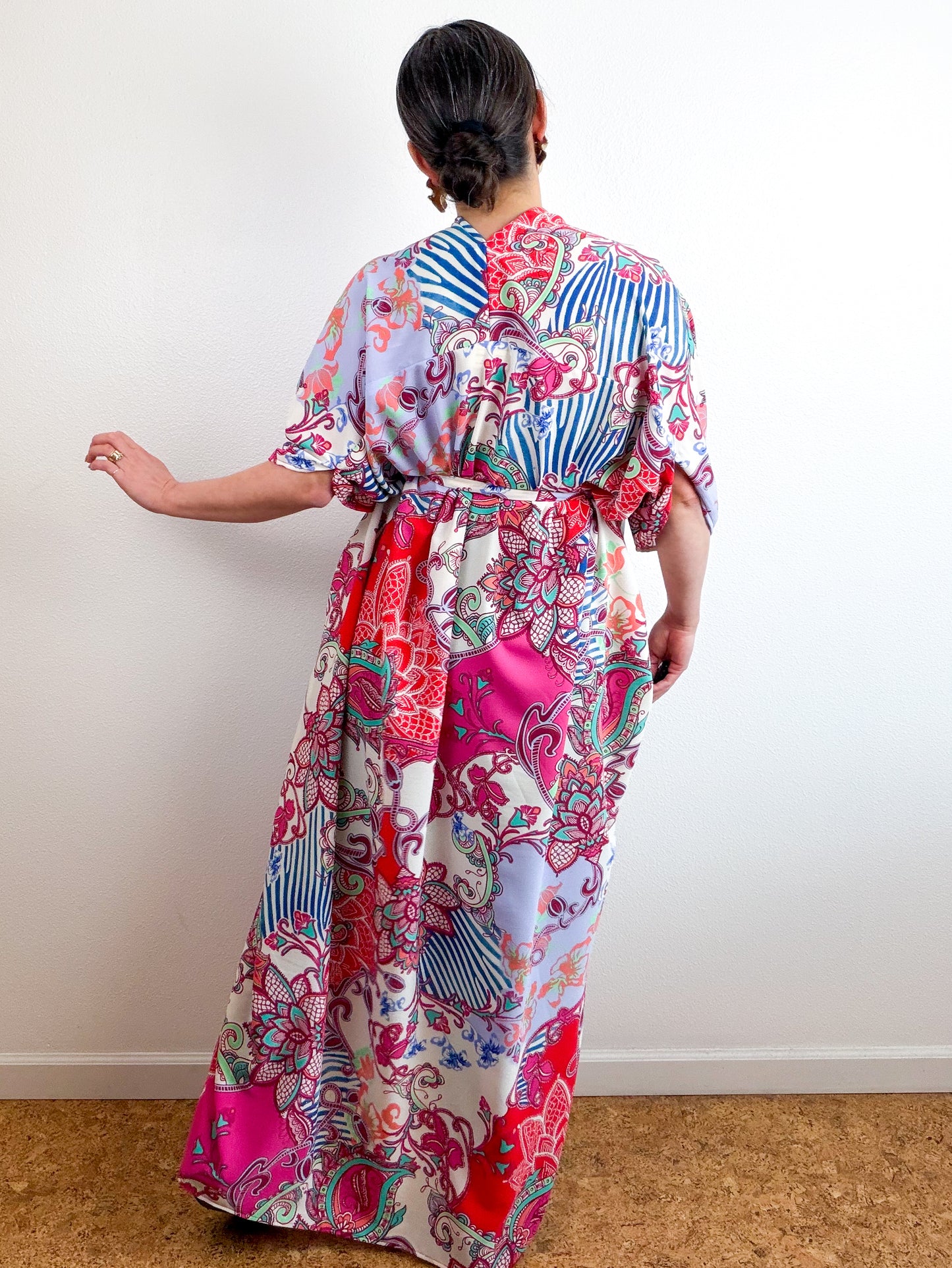 Print High Low Kimono Fuchsia Blue Paisley Bubble Crepe