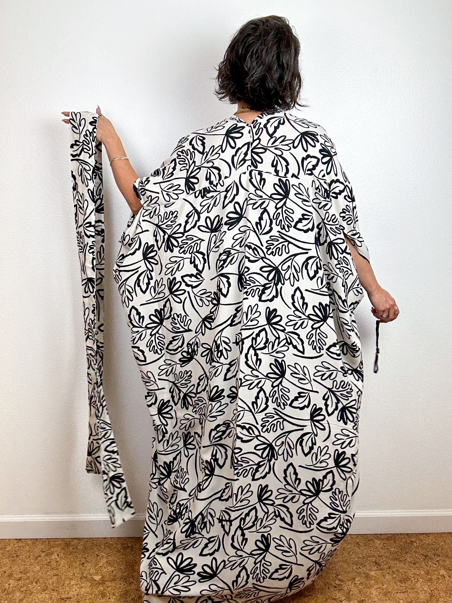 Print High Low Kimono Ivory Black Georgette