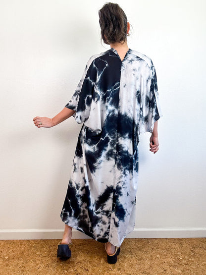 Hand-Dyed Bamboo Tie Caftan Black Storm