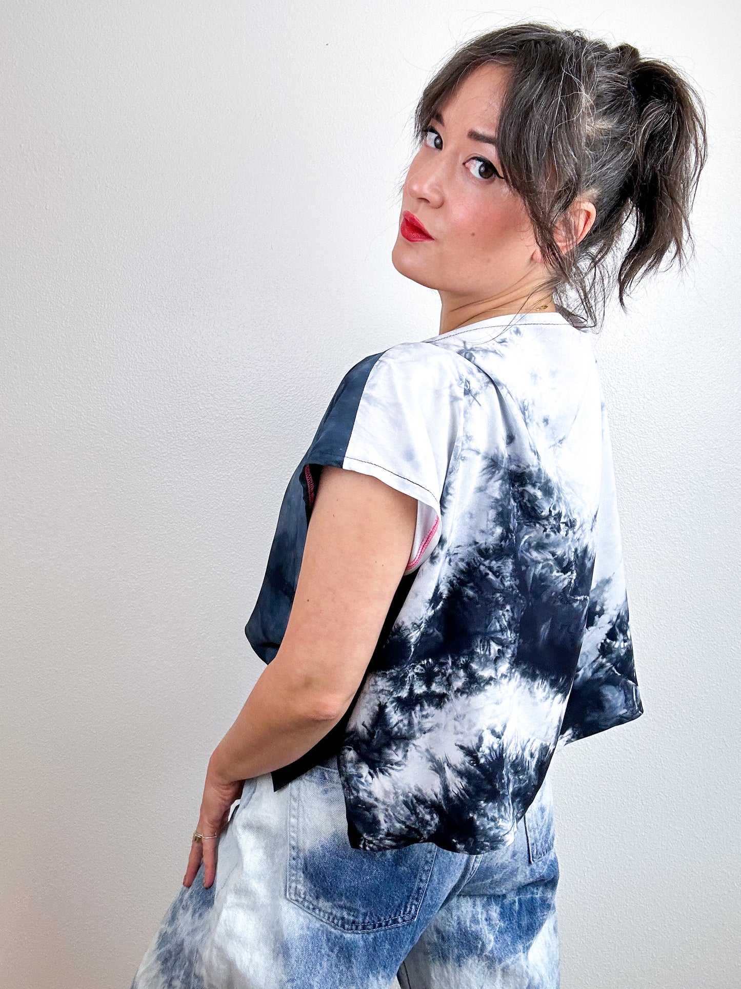 Hand-Dyed Bamboo Flip Crop Black Tie Watercolor