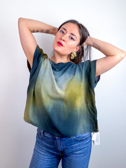 Hand-Dyed Bamboo Flip Crop Raven Bronze Gradient