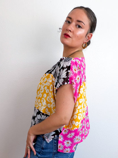 Scrappy Crop Pink Black Yellow Daisies