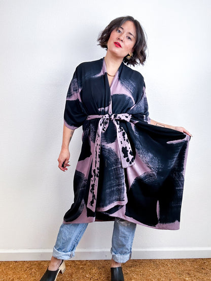 Hand-Dyed High Low Kimono Mauve Black Arc