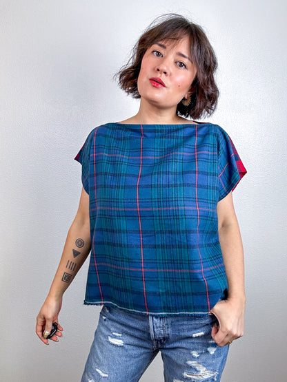 Flip Crop Plaid Flannel Red Navy