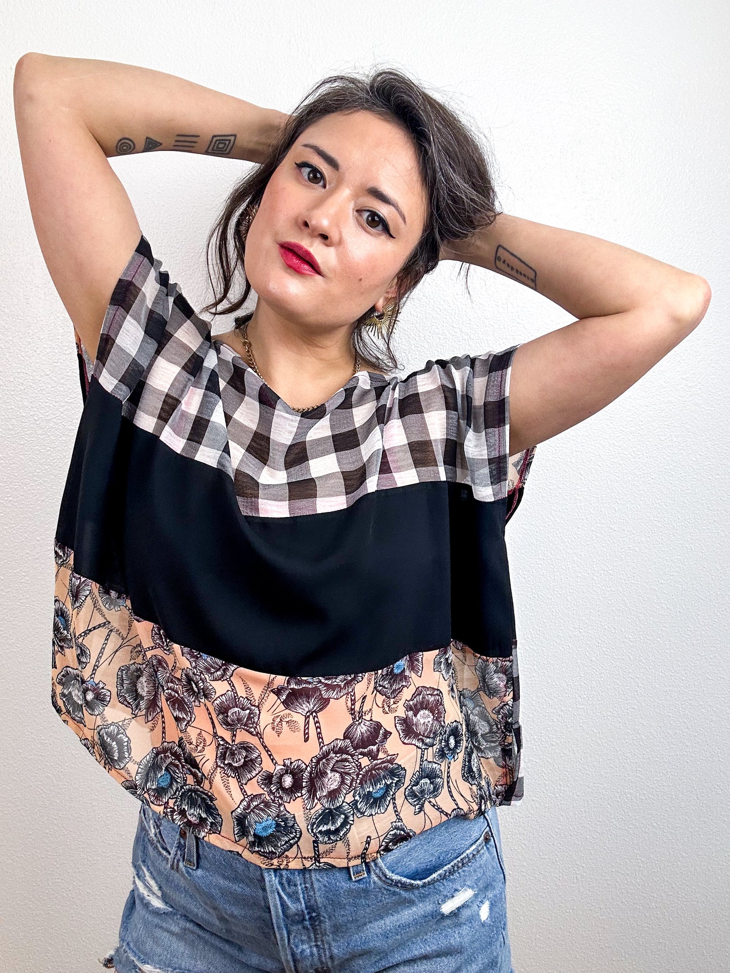 Scrappy Crop Gingham Peach Floral
