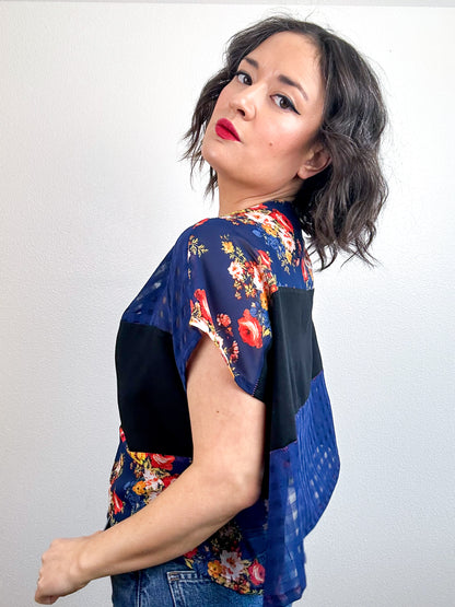 Scrappy Crop Navy Black Floral Gingham