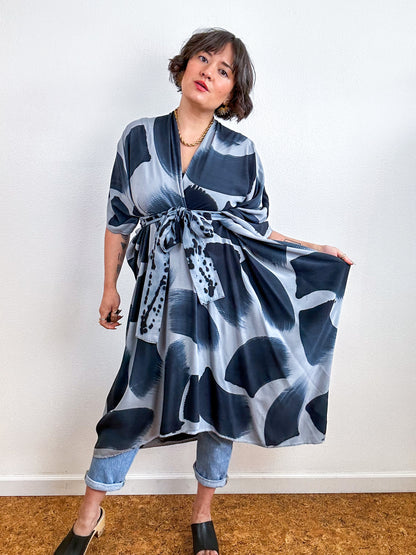 Hand-Dyed High Low Kimono Gray Black Brush