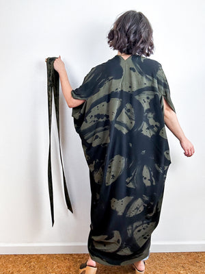 Hand-Dyed High Low Kimono Olive Black Sumi