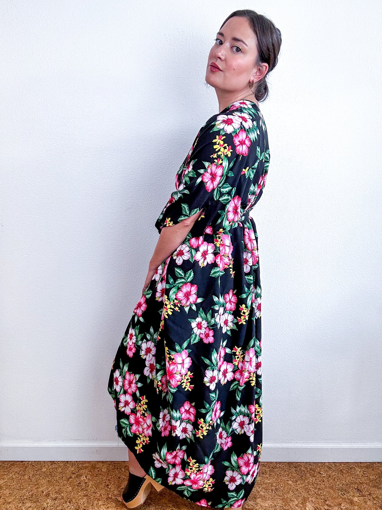 Print High Low Kimono Black Hibiscus Challis